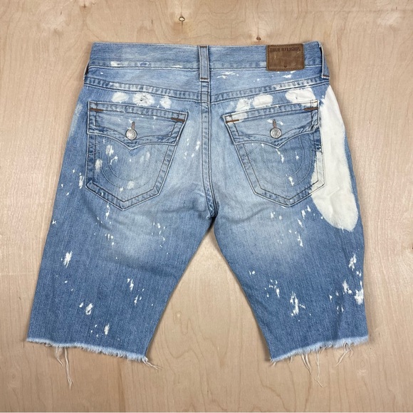 True Religion Ricky Relaxed Straight Light Blue Distressed Jean Shorts 32 - Picture 2 of 5
